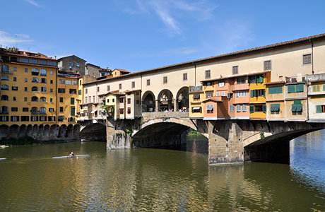 フィレンツェのおすすめの観光名所　ヴェッキオ橋